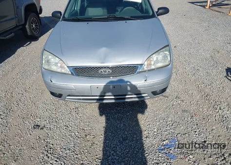 2005 Ford Focus Zx4 from USA, damaged, VIN 1FAFP34N75W115475